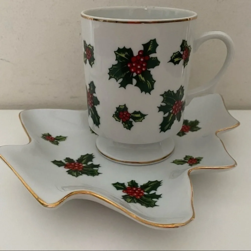 Lefton China Christmas Holiday Porcelain Tea Cup Cookie Plate for Santa